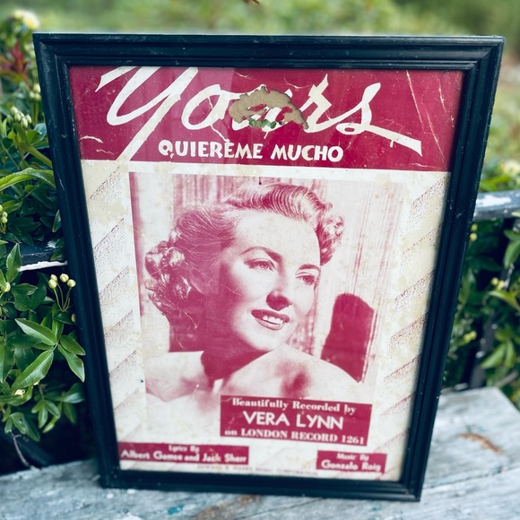 Vintage 1952 Vera Lynn framed music photo - Picture 1 of 4